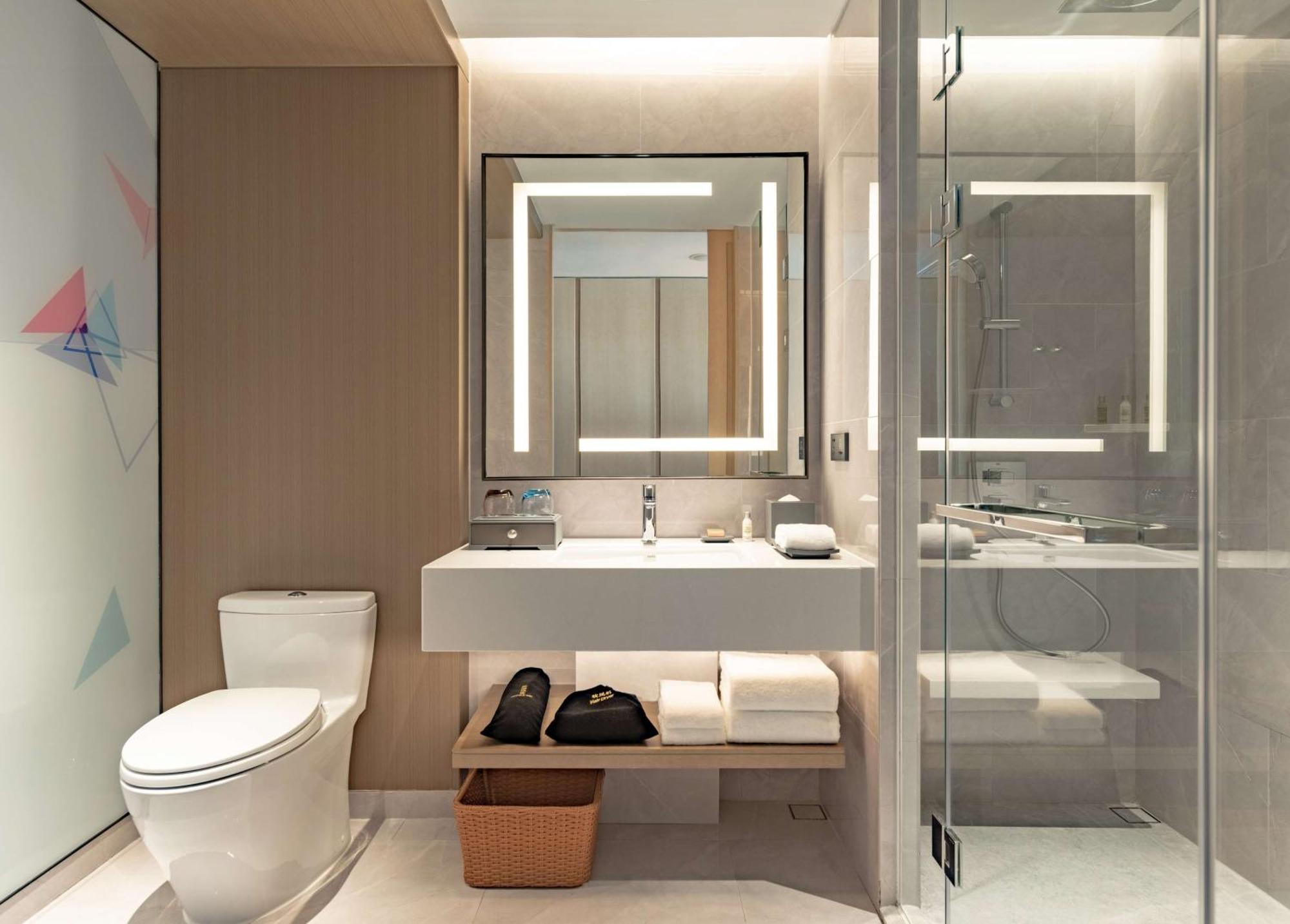 Hilton Garden Inn Shenzhen World Exhibition & Convention Center Екстер'єр фото