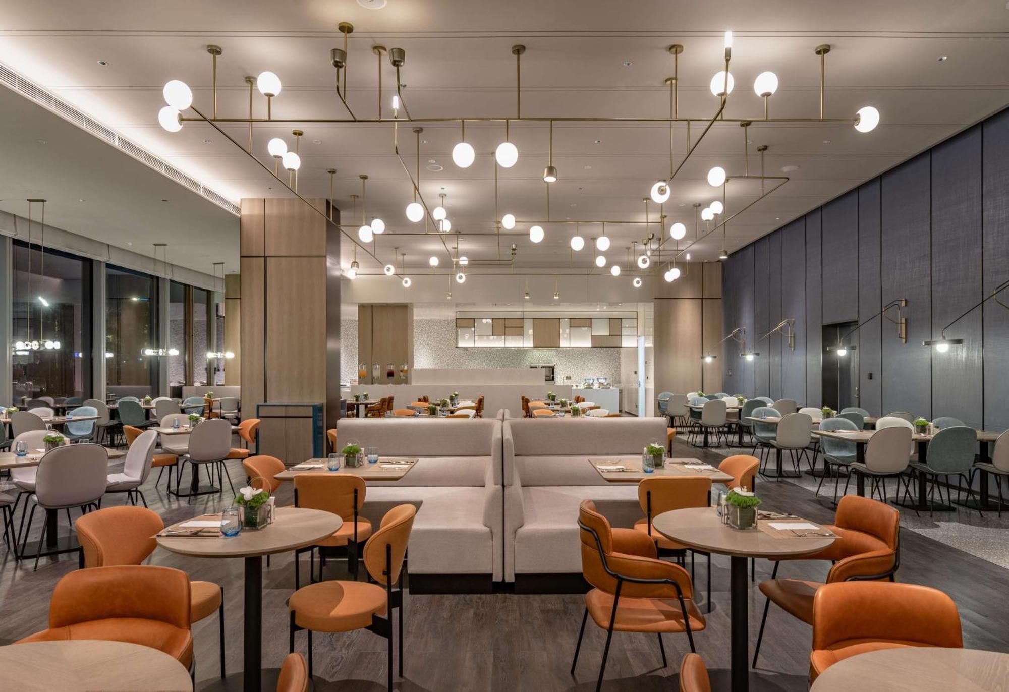 Hilton Garden Inn Shenzhen World Exhibition & Convention Center Екстер'єр фото