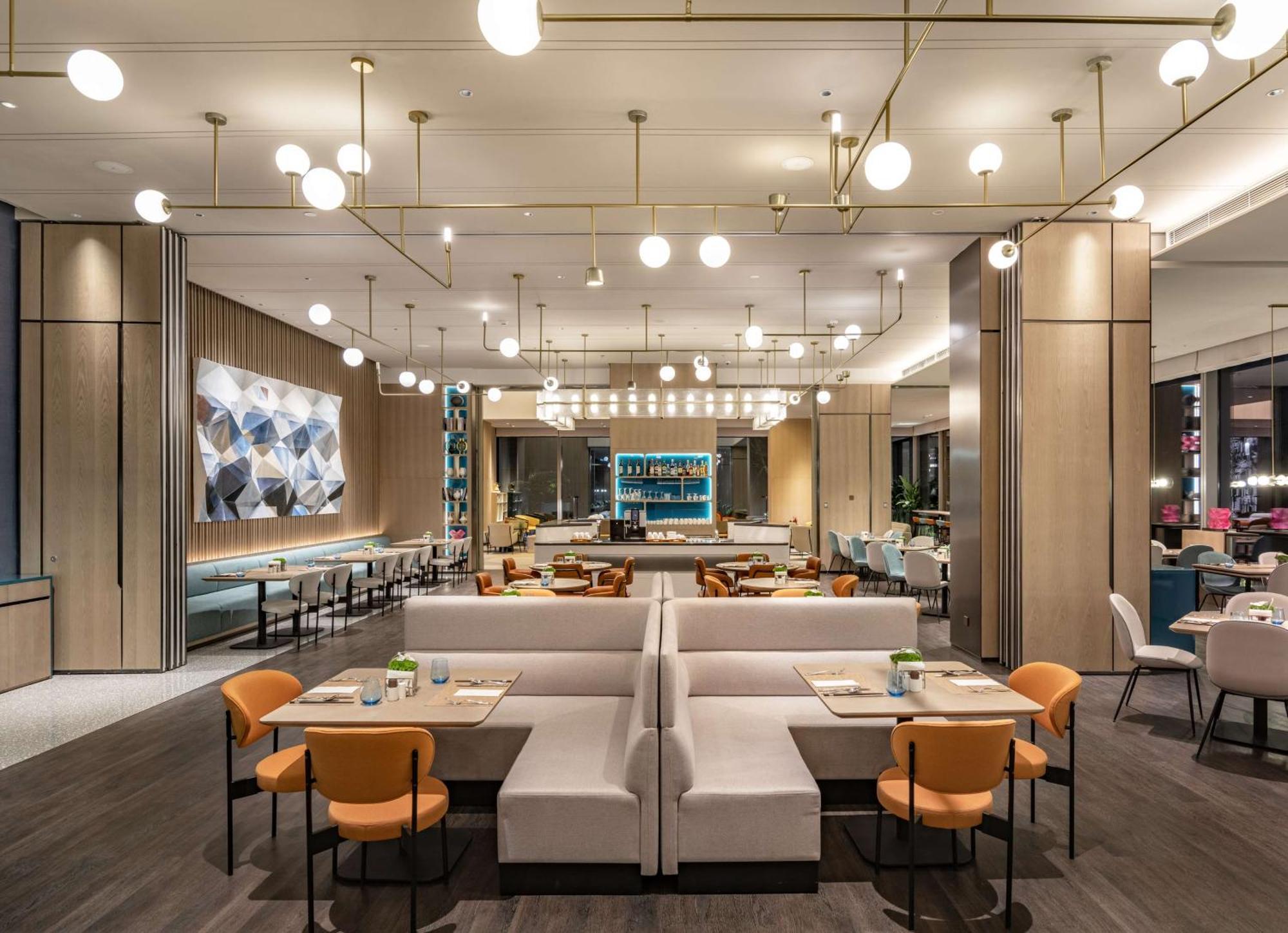 Hilton Garden Inn Shenzhen World Exhibition & Convention Center Екстер'єр фото