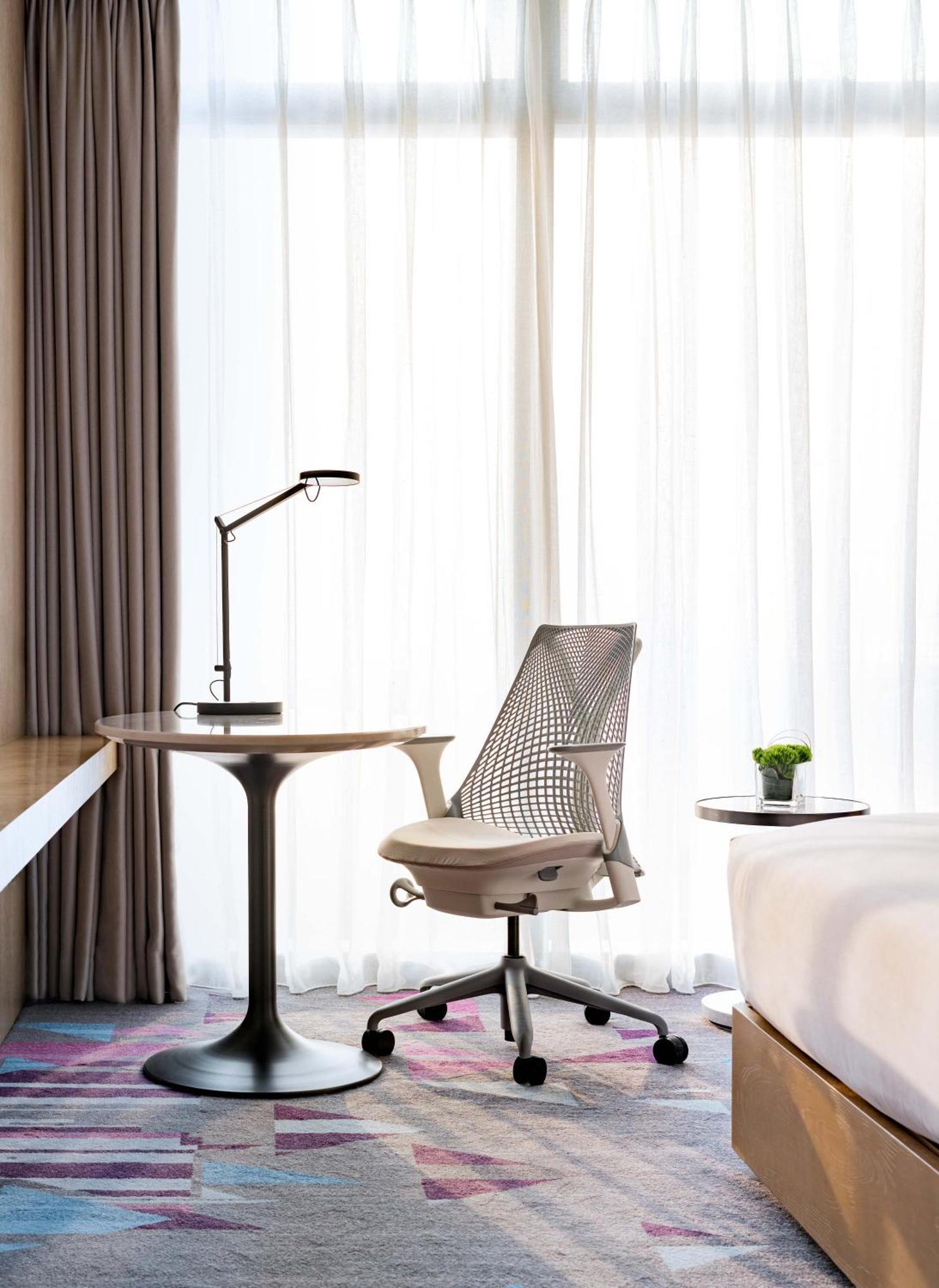 Hilton Garden Inn Shenzhen World Exhibition & Convention Center Екстер'єр фото