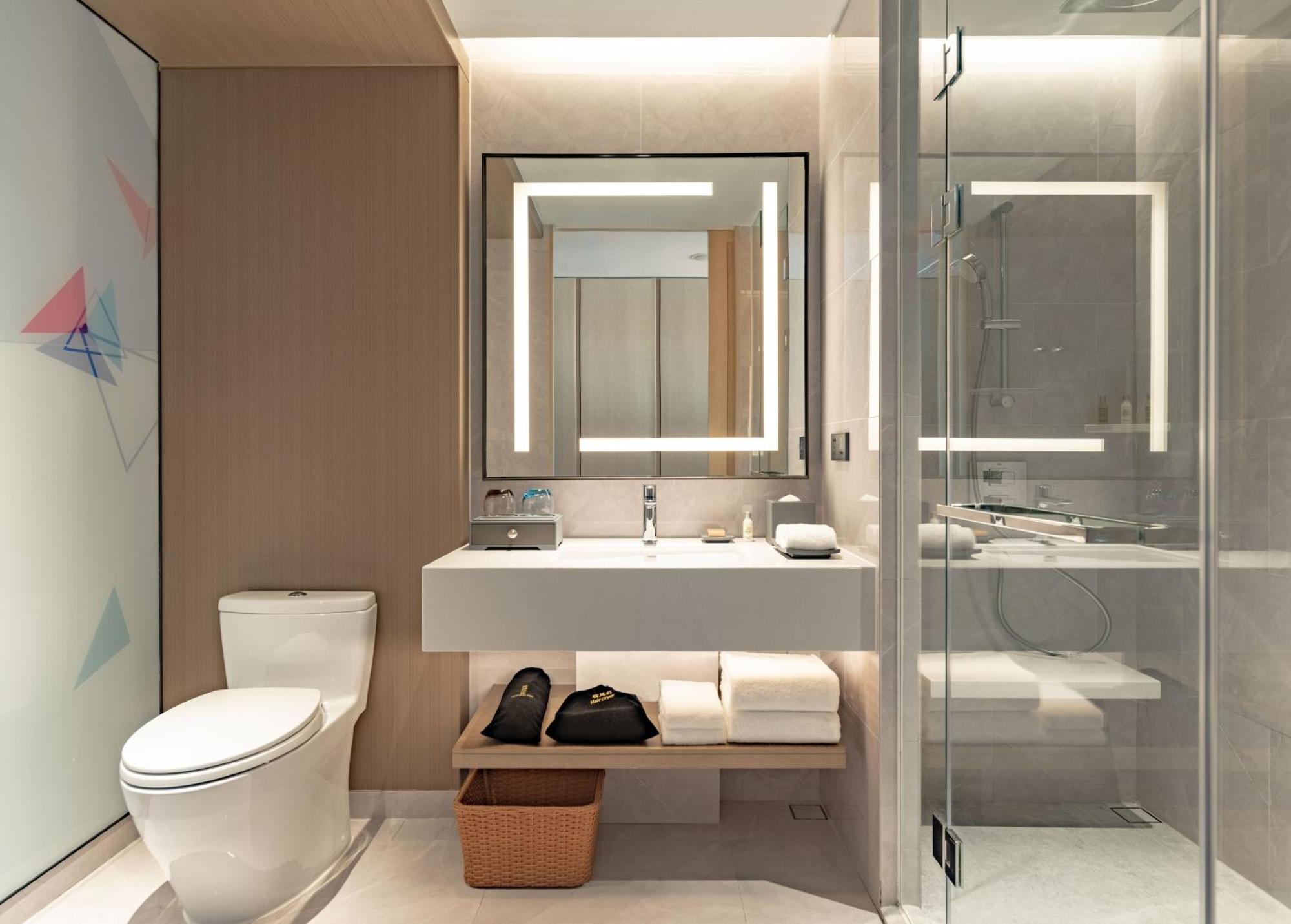 Hilton Garden Inn Shenzhen World Exhibition & Convention Center Екстер'єр фото